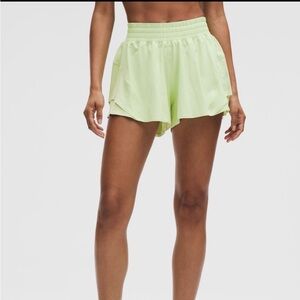 Lululemon Shake It Out High-Rise Running Short 2.5" size Small
